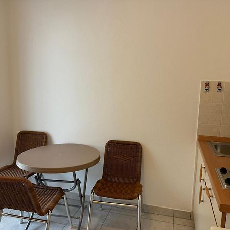 House 100M From The Beach With Free Parking And Breakfast Baska Voda Luaran gambar