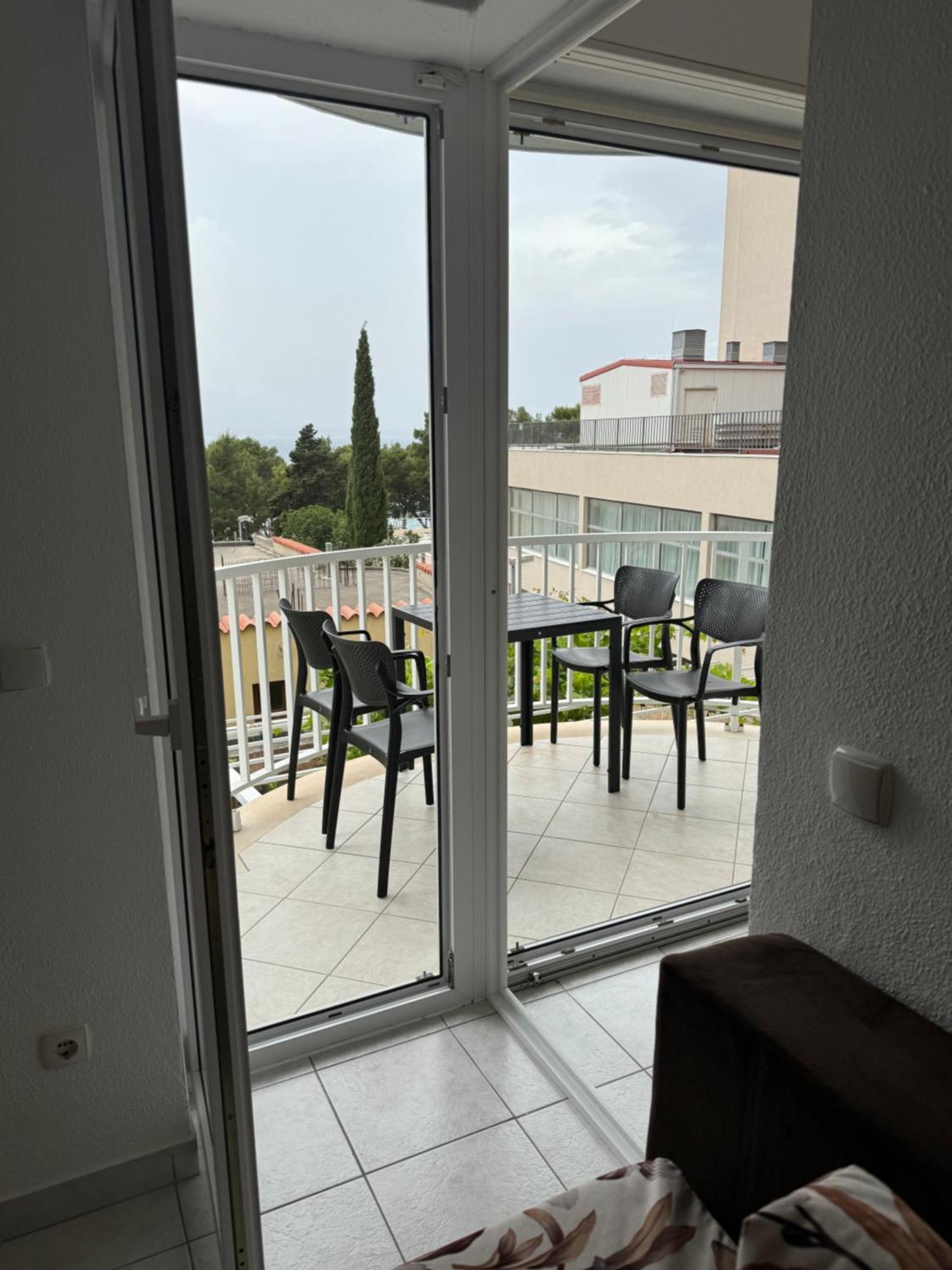 House 100M From The Beach With Free Parking And Breakfast Baska Voda Luaran gambar