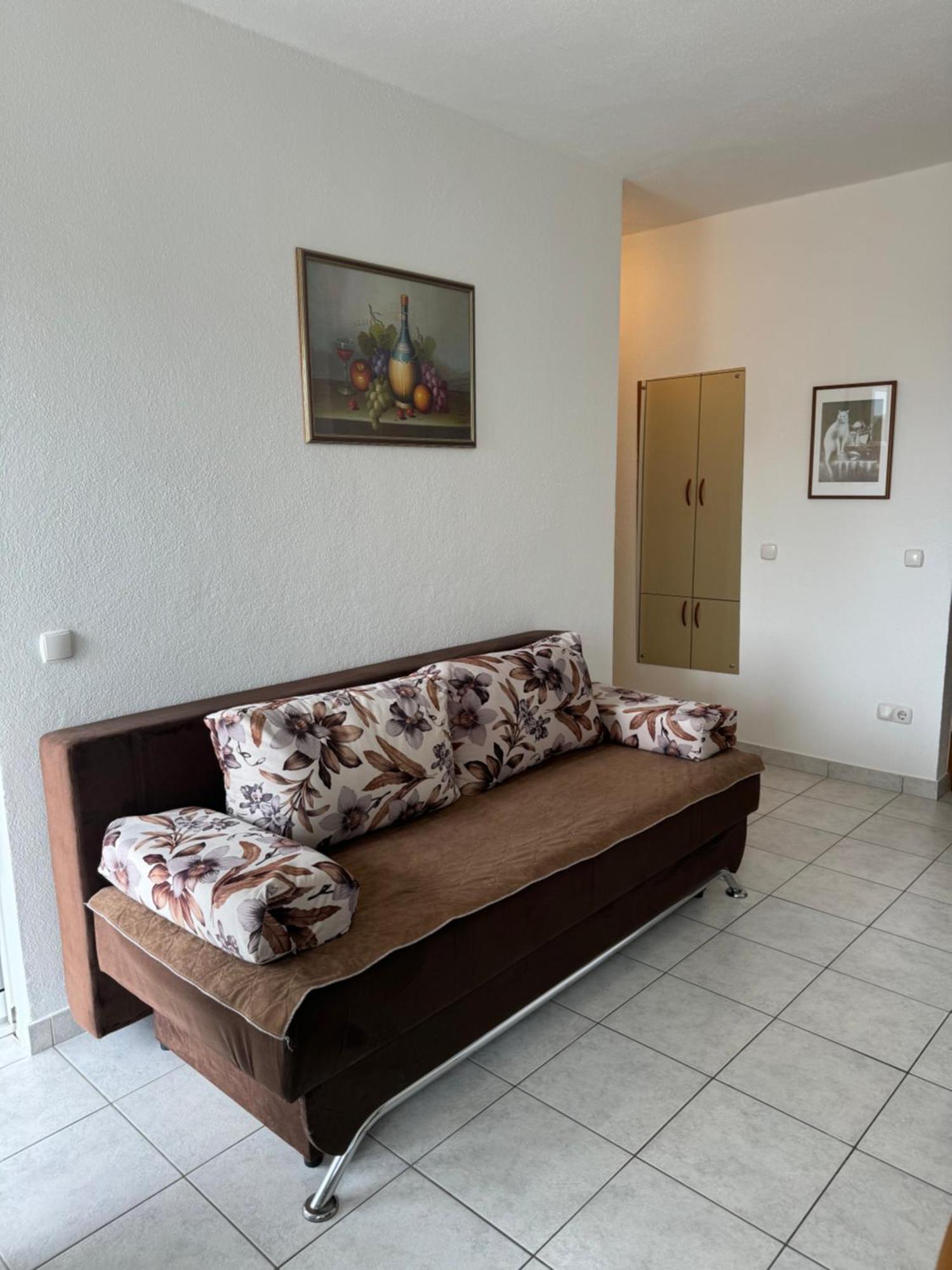 House 100M From The Beach With Free Parking And Breakfast Baska Voda Luaran gambar