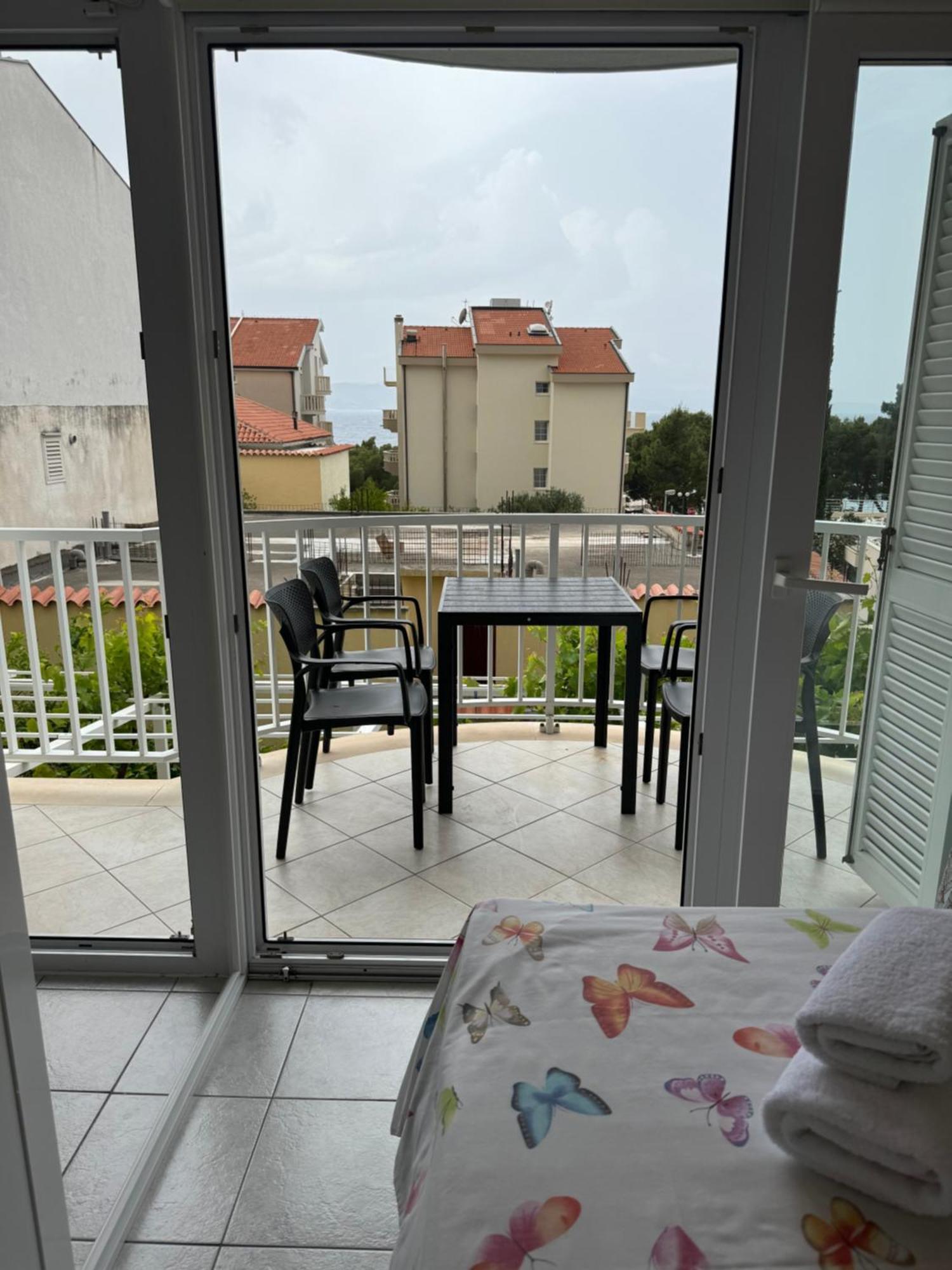 House 100M From The Beach With Free Parking And Breakfast Baska Voda Luaran gambar